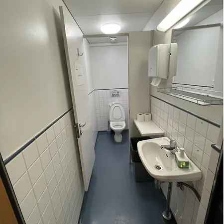 Office House Services 222 Hostel Helsinki