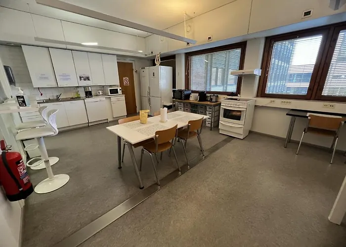 Office House Services 222 Hostel